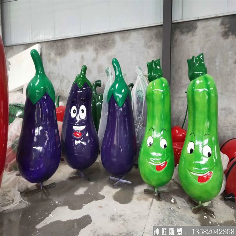 玻璃钢茄子卡通雕塑 景观蔬菜雕塑
